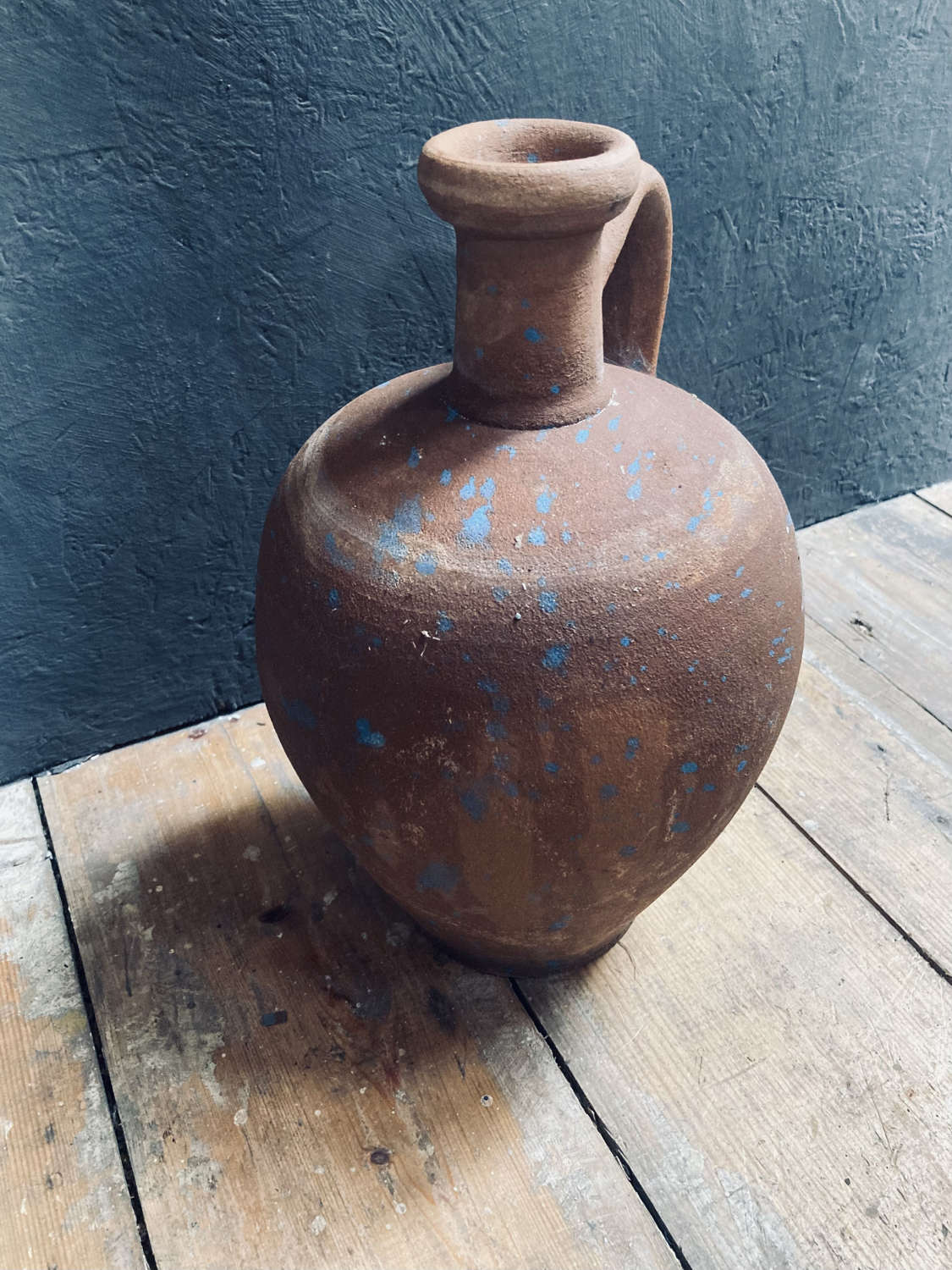 Small water jug.
